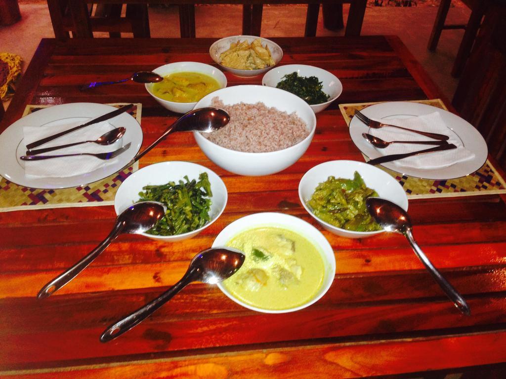 Star Light Cabanas & Restaurant Tangalle Exterior photo
