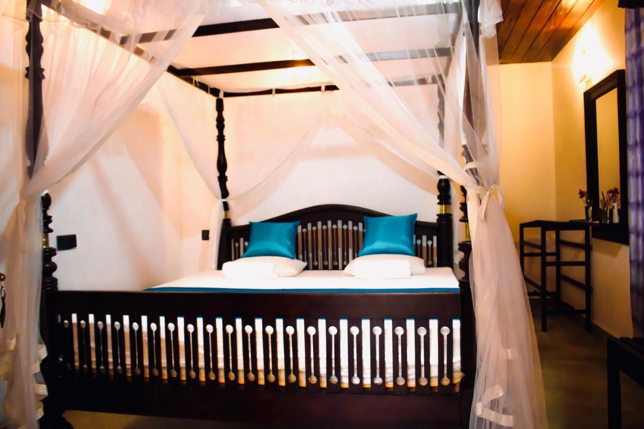 Star Light Cabanas & Restaurant Tangalle Exterior photo