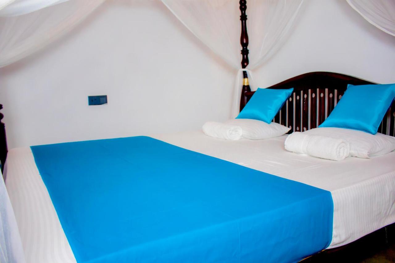 Star Light Cabanas & Restaurant Tangalle Exterior photo